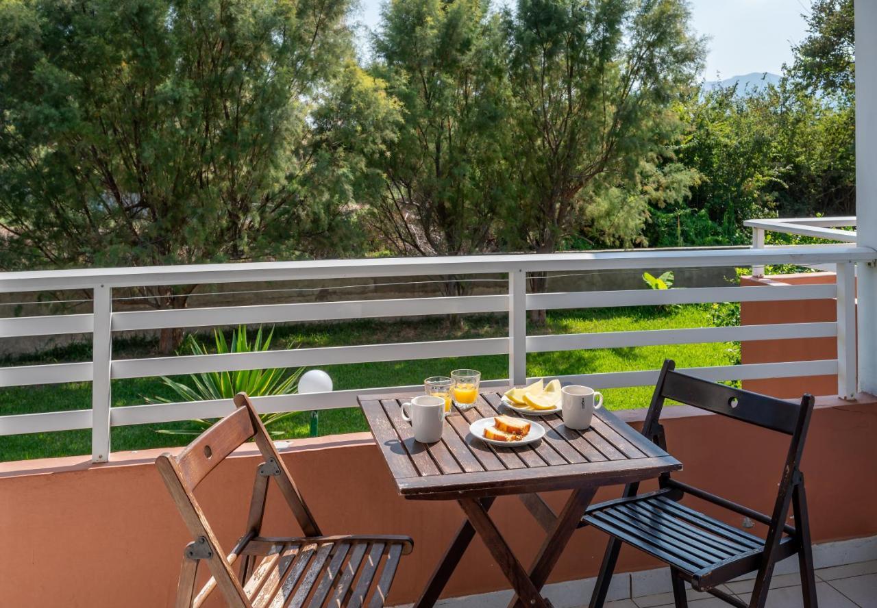 Jonathan Studio Apartments Tigaki Exterior foto